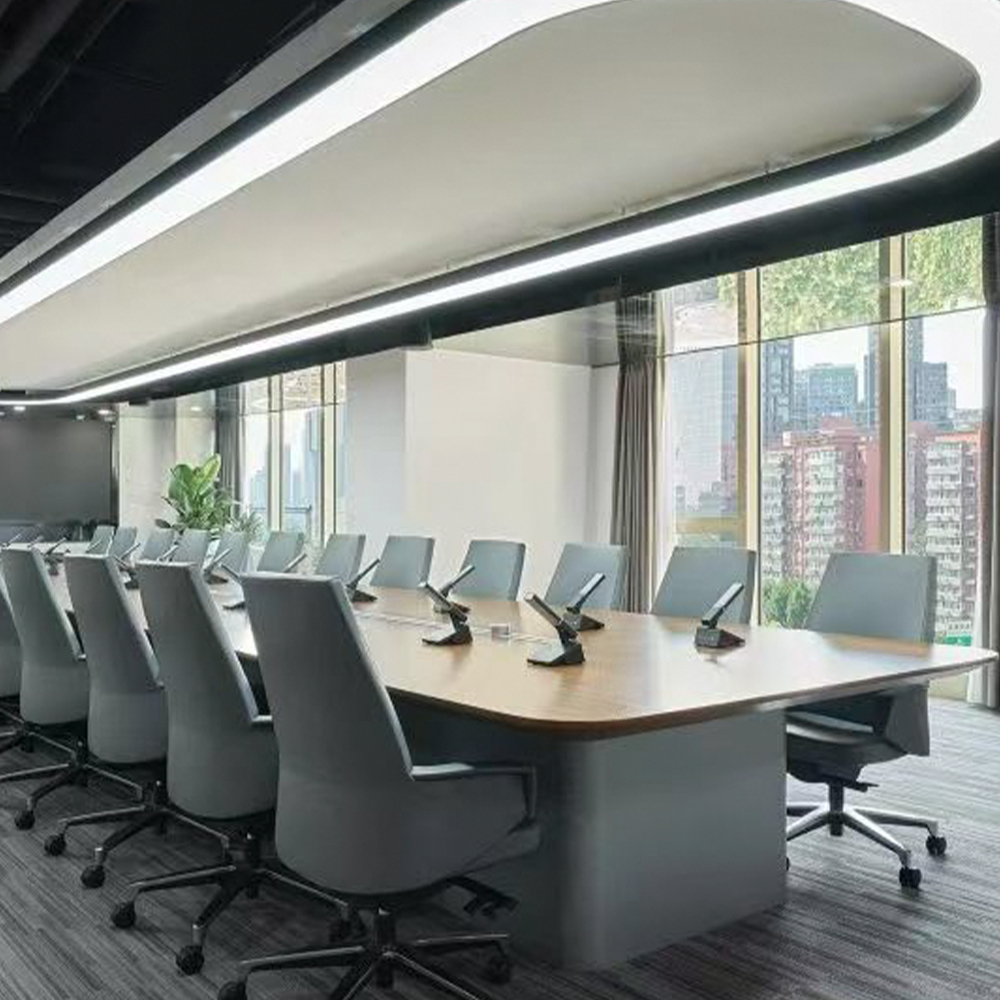 Profilés en aluminium pour meubles